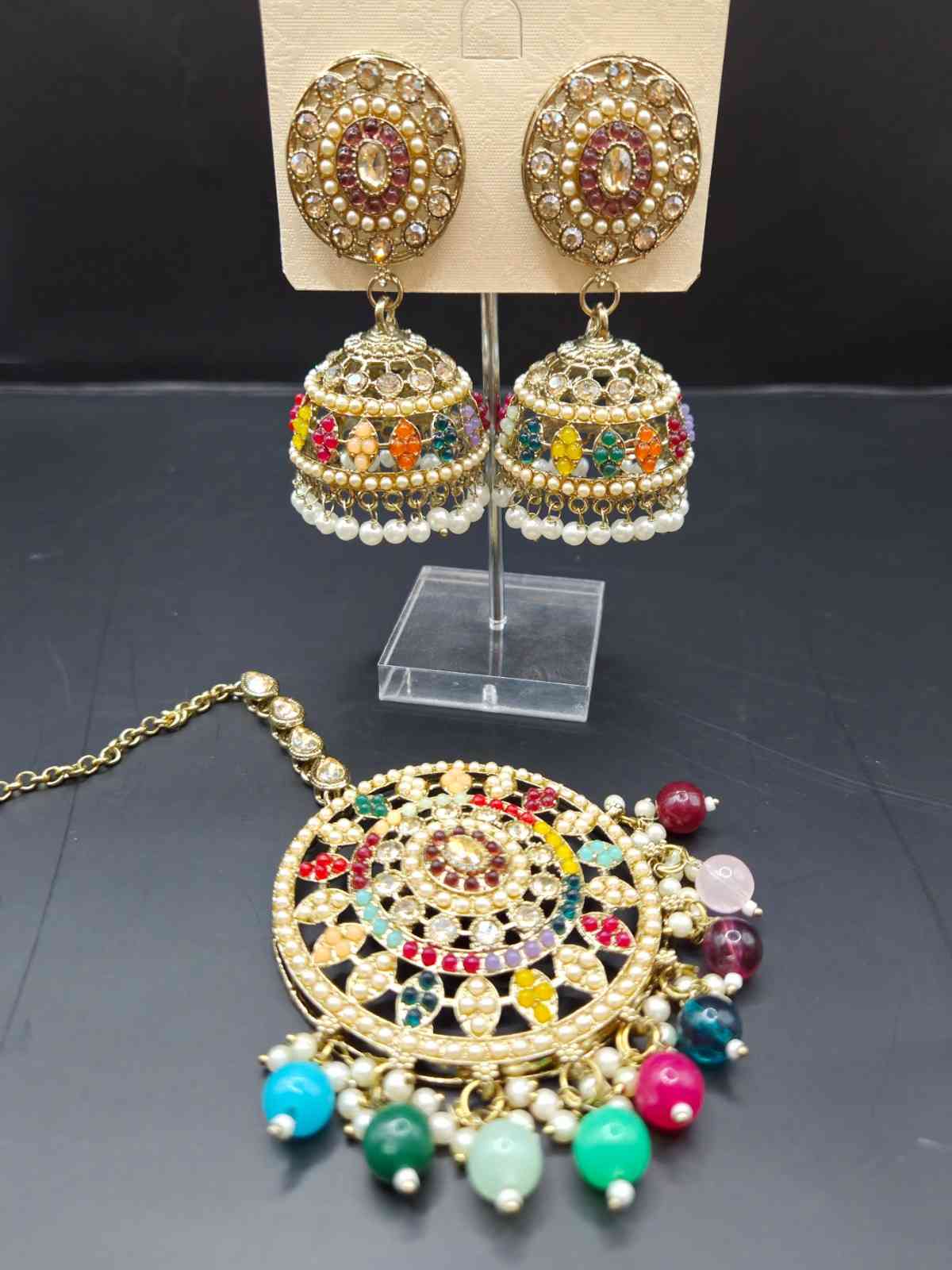Wine Color With Multi Beads Of Kundan And Pearl Work Very Light Weight Earring with Tikka Set