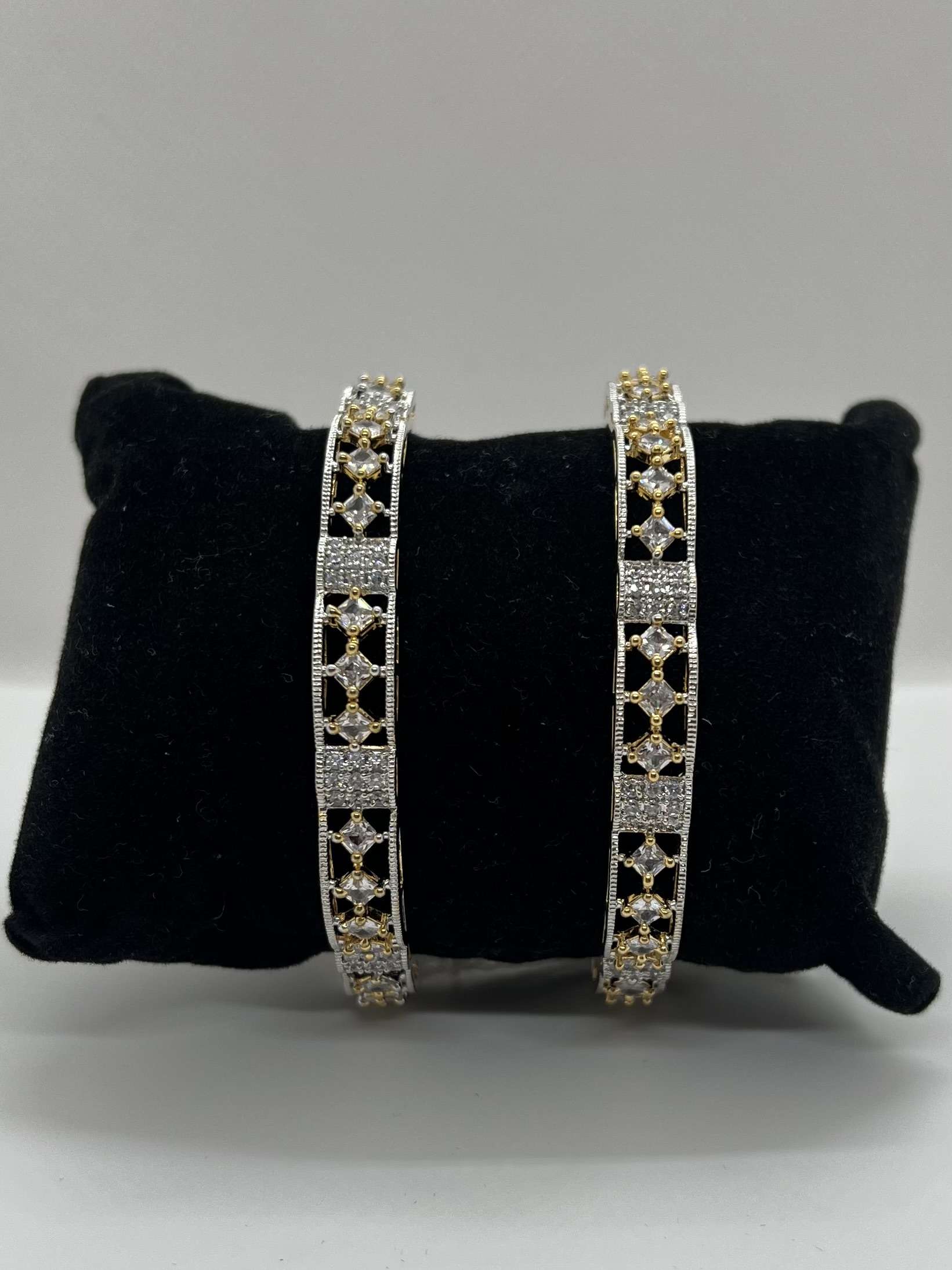 BEAUTIFUL DESIGN GOLDEN AND SILVER POLISH AMERICAN DIAMOND BANGLE SETS