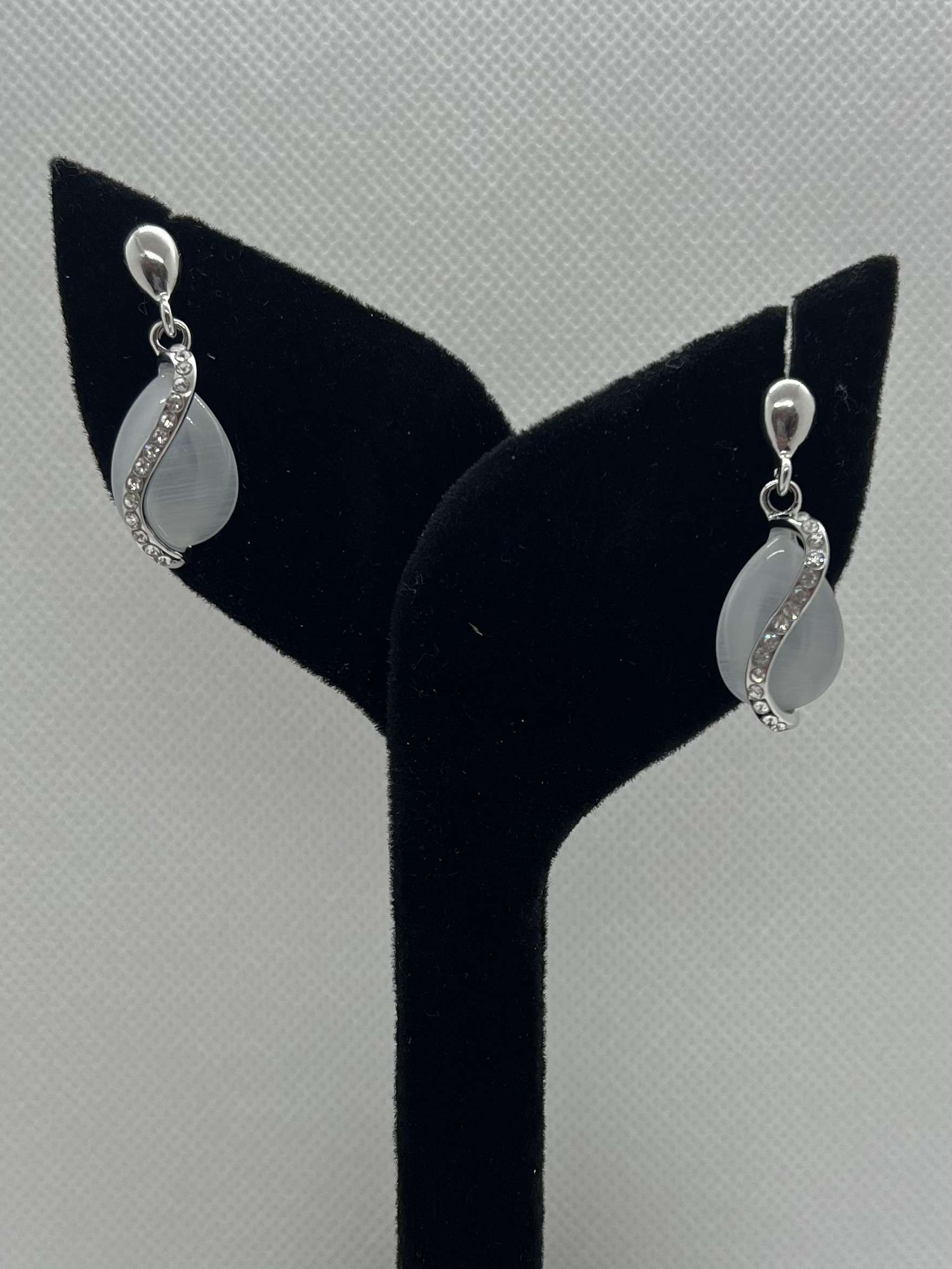 Silver Polished Laser Cut Teardrop Dangle Hook Earrings