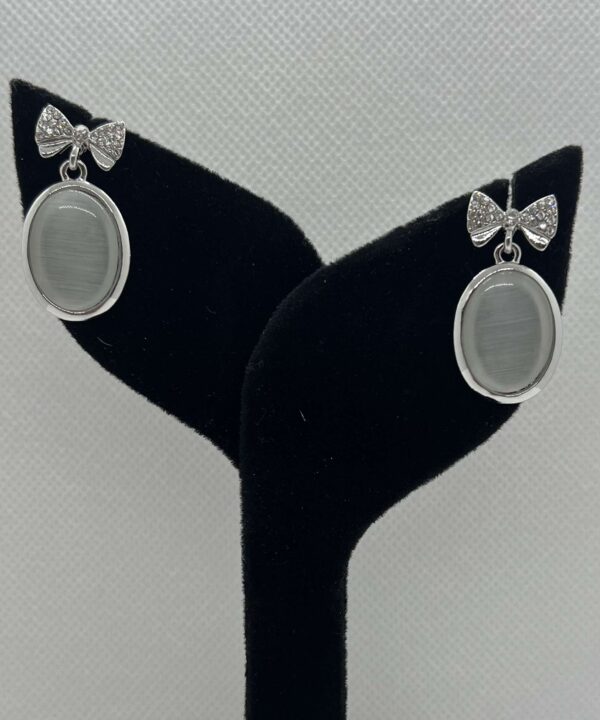 ROUND PEARL EARINGS