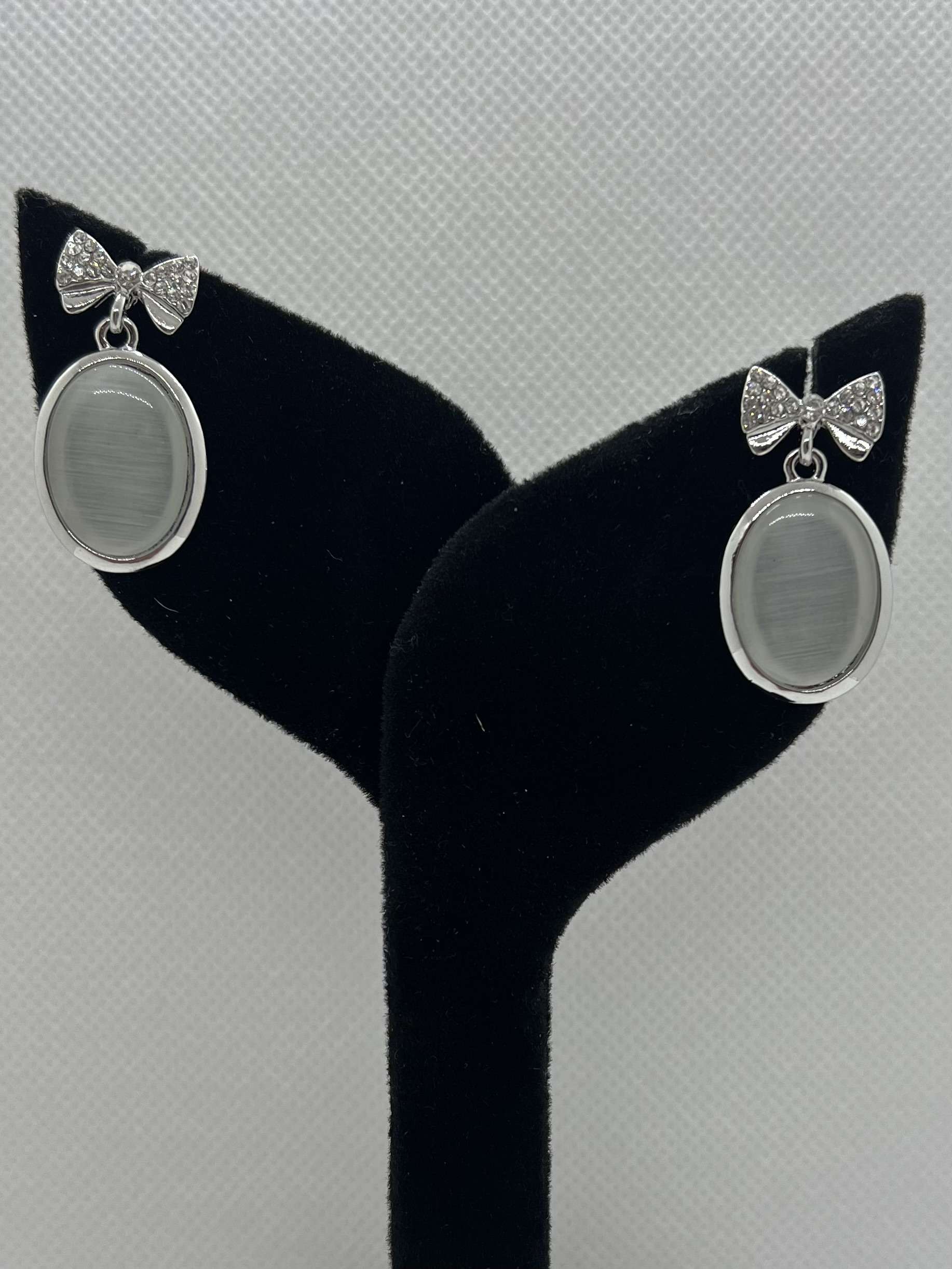 ROUND PEARL EARINGS
