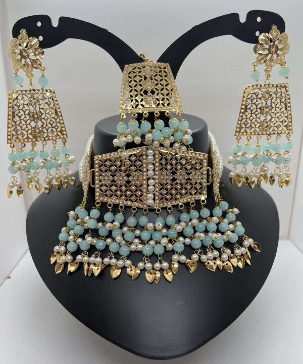 Classic Pearl Choker Set