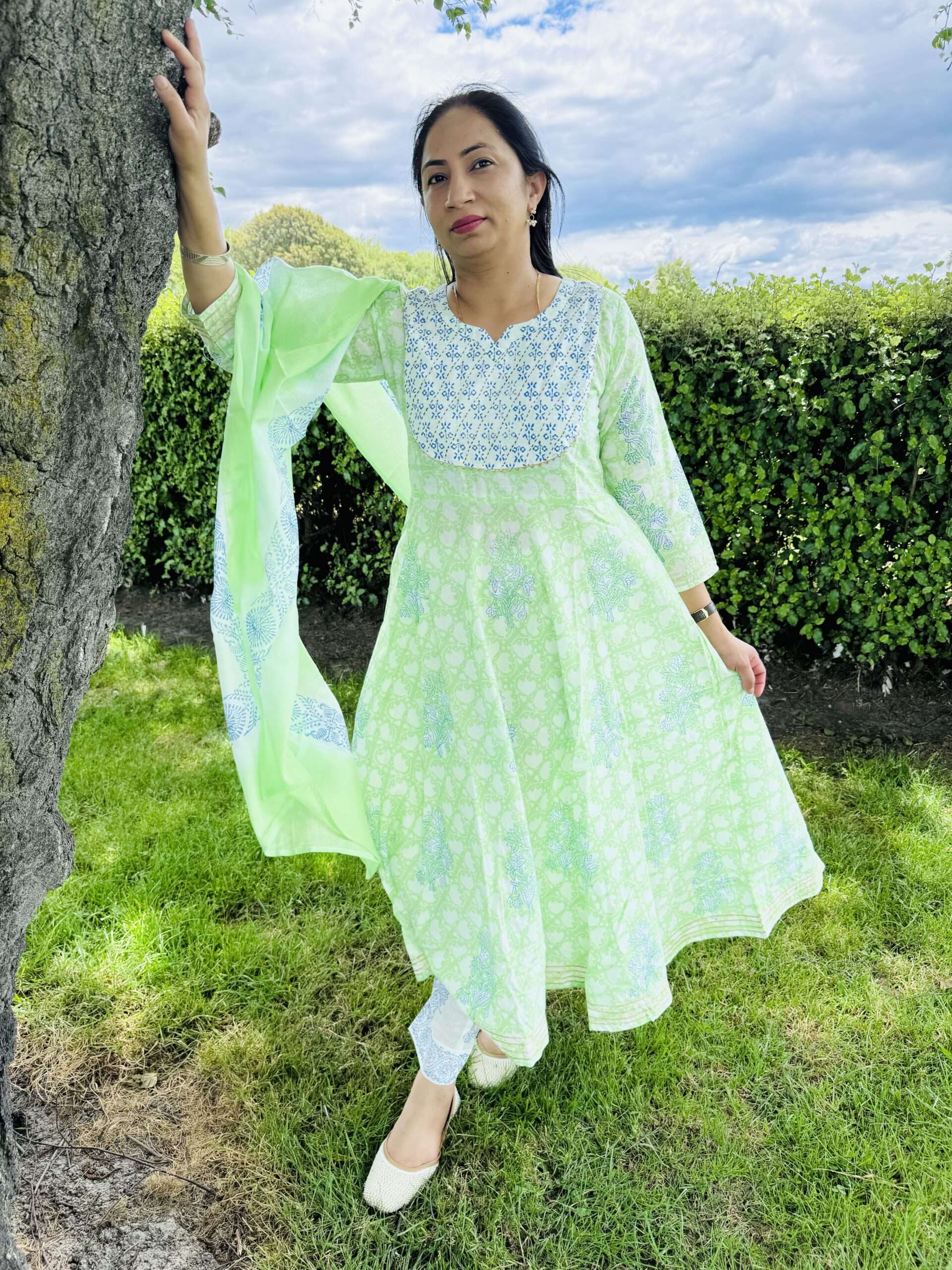 (SOLD) PURE COTTON LIGHT GREEN 3 PIECE SUIT