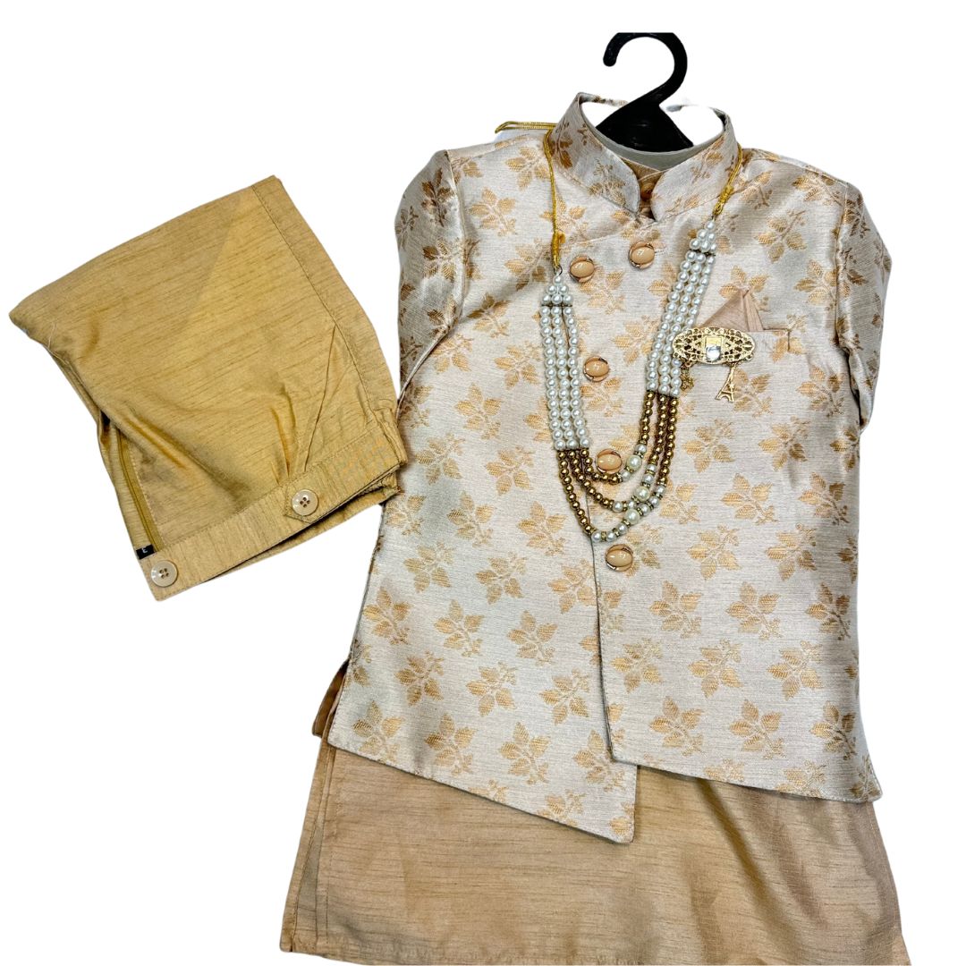 Traditional wear Kurta and pajama for boys comes with necklace