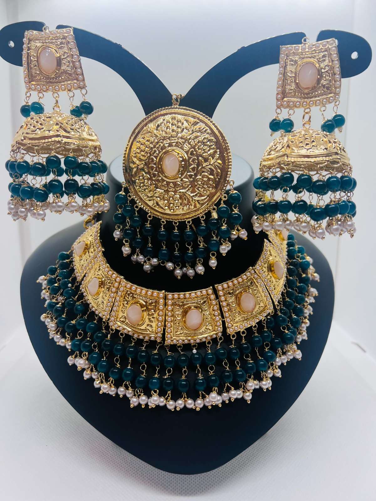 Traditional Heavy Necklace With Earing Jewellery