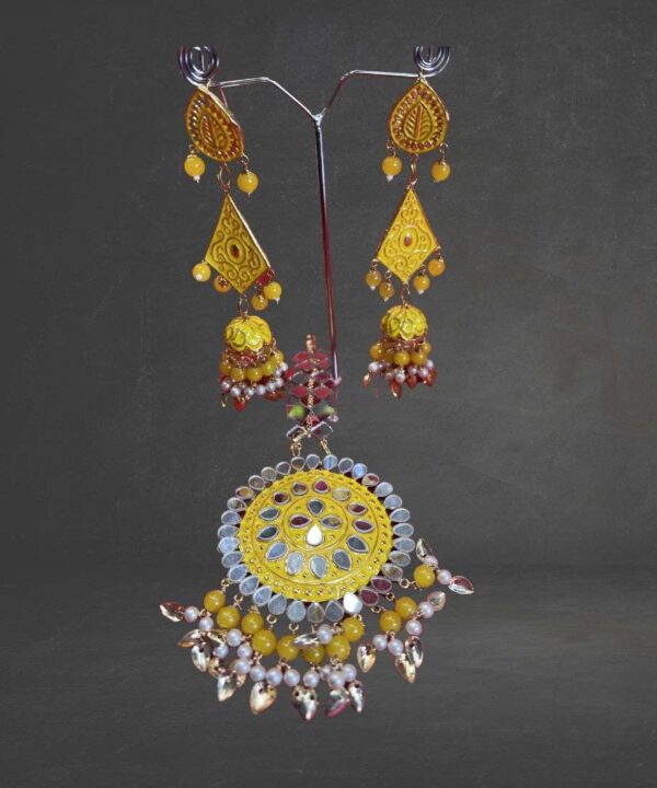 Yellow Floral Kundan Earring And Tikka Set